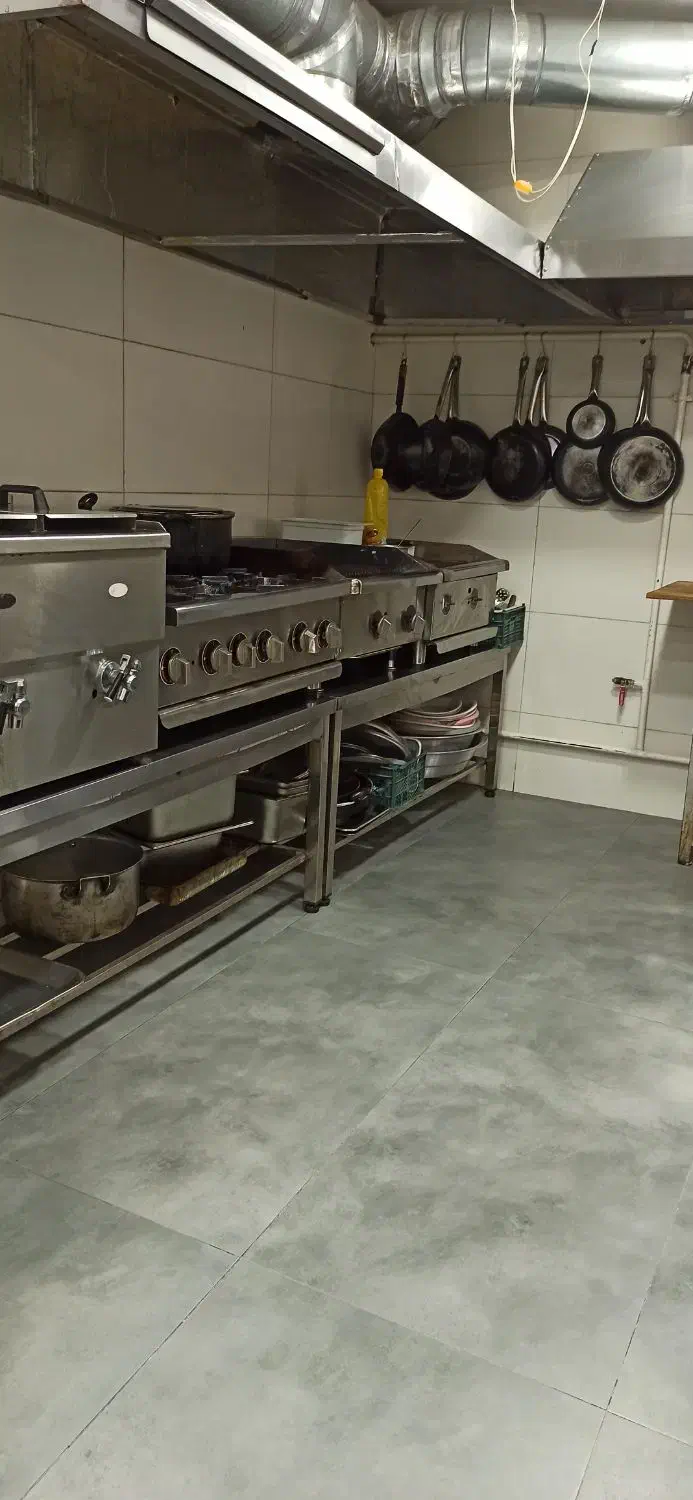 کافه رستوران دوریا استخدام میکند|استخدام خدمات فروشگاه و رستوران|بوشهر, |دیوار