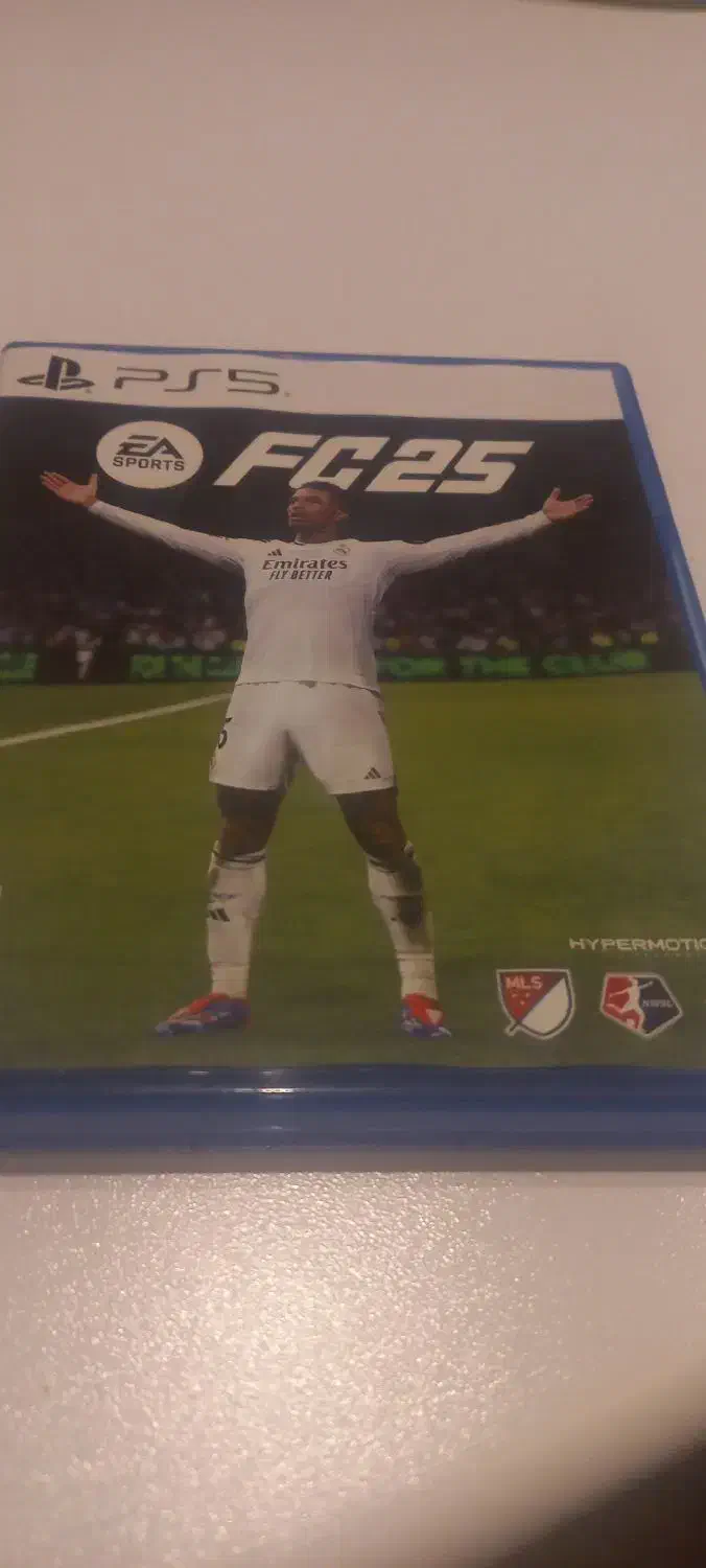 سی دی fc25 کاملا سالم در حد نو|کنسول، بازی ویدئویی و آنلاین|تهران, میرداماد|دیوار