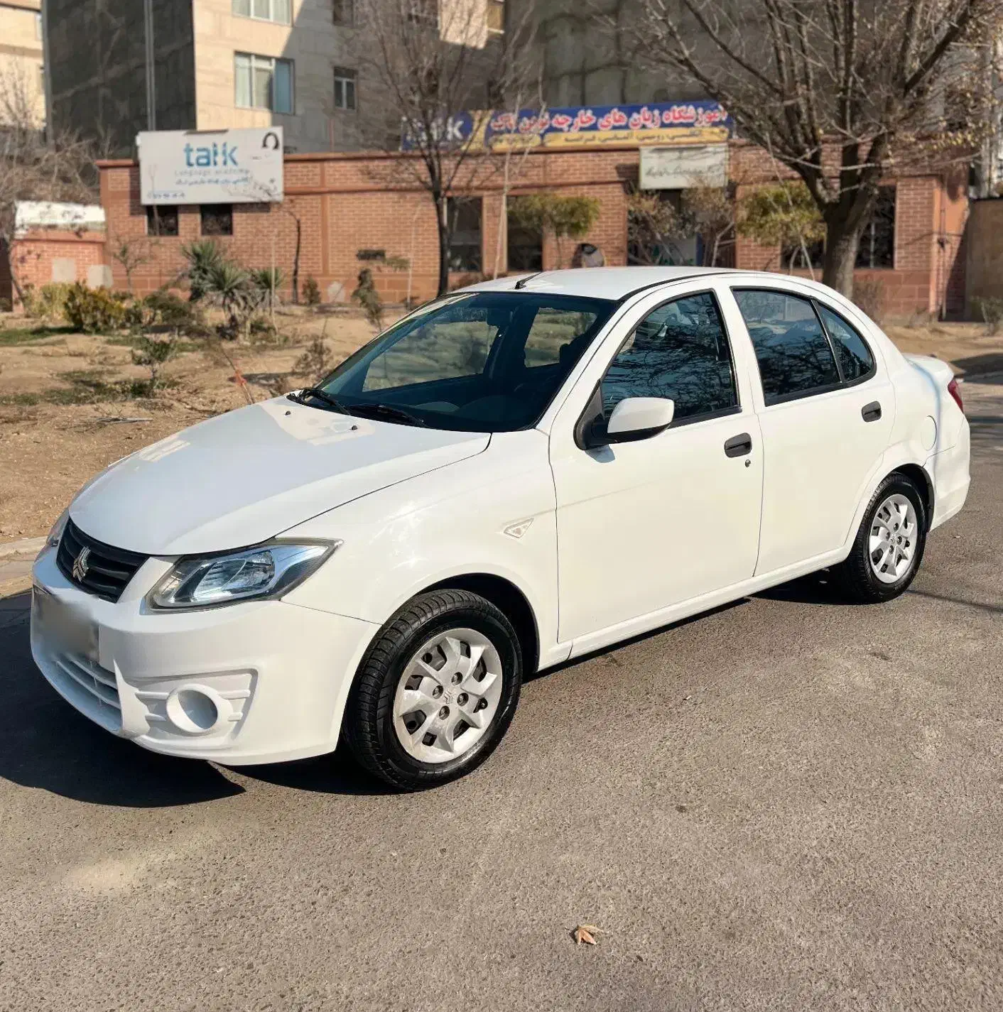 ساینا مدل ۱۳۹۸ سفید بدون رنگ|خودرو سواری و وانت|تهران, تهرانپارس شرقی|دیوار