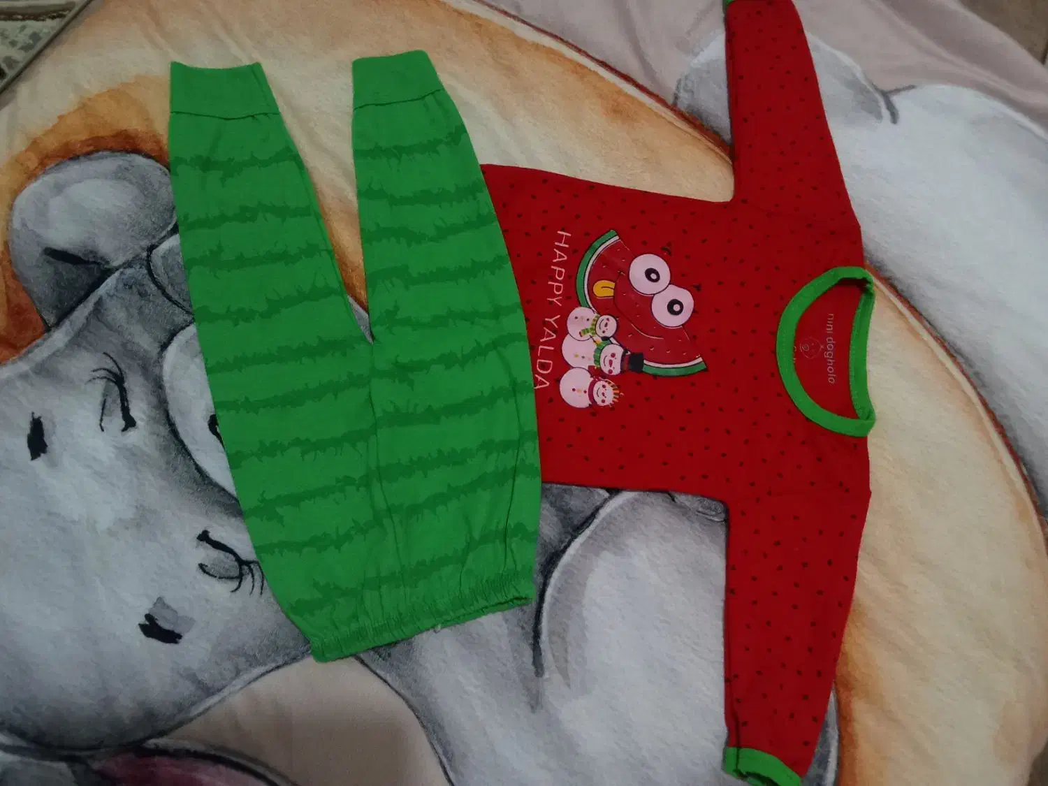 بلوز شلوار یلدایی|کفش و لباس بچه|تربتحیدریه, آغوی|دیوار