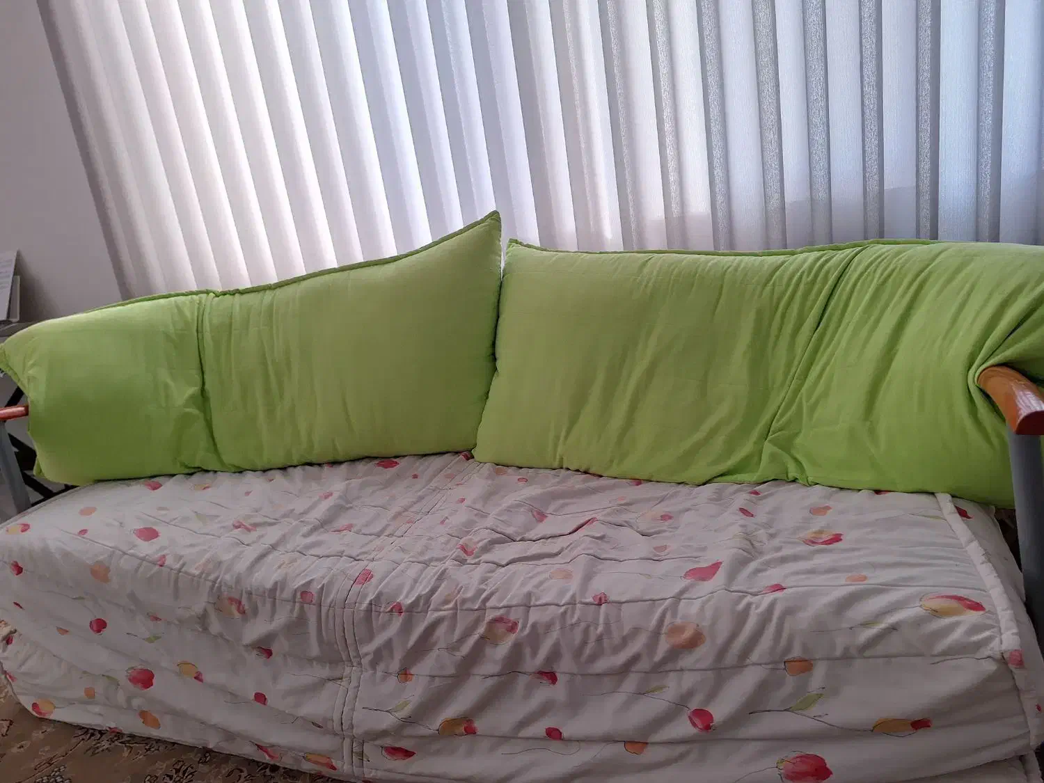 مبل ۵ نفره راحتی|مبلمان خانگی و میز عسلی|گرگان, |دیوار