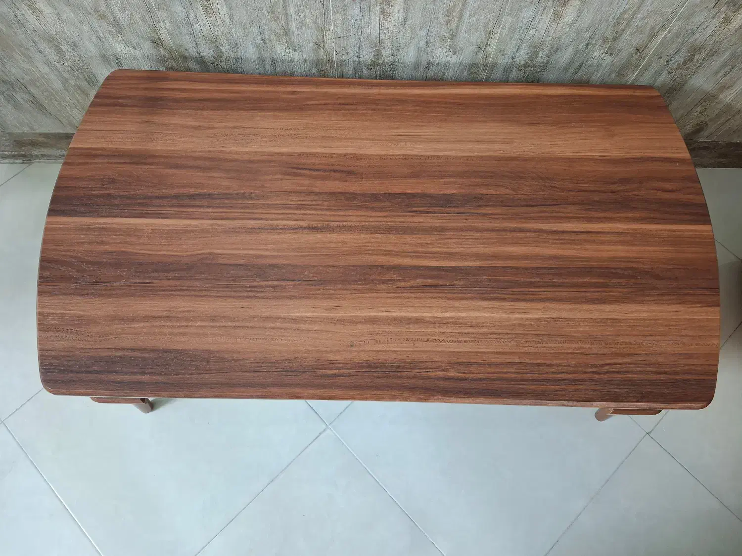 فروش یک عدد میز جلو مبلی کشودار|مبلمان خانگی و میز عسلی|قم, شهرک قدس|دیوار