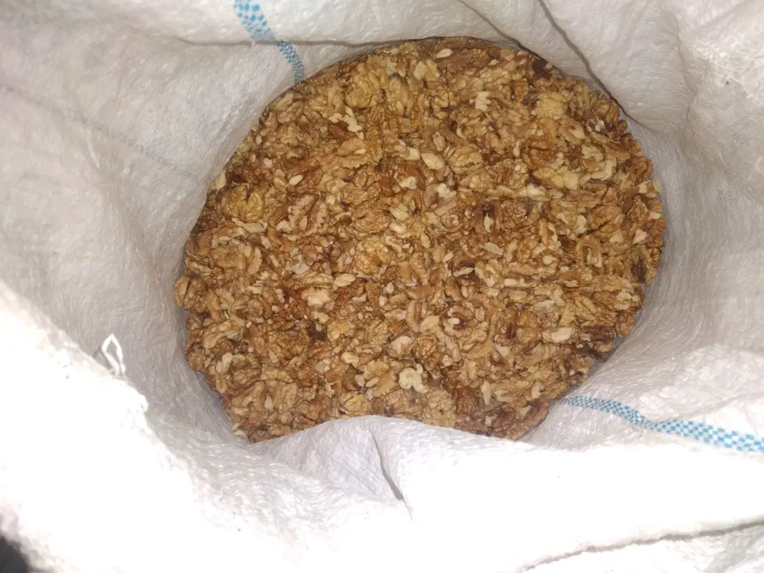 مغز گردوی محلی  درجه یک پرچرب سفید|خوردنی و آشامیدنی|موچش, |دیوار