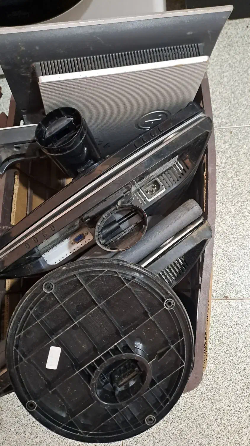 ۵ عدد مانیتور گرید b ، معیوب|قطعات و لوازم جانبی رایانه|بندرعباس, |دیوار