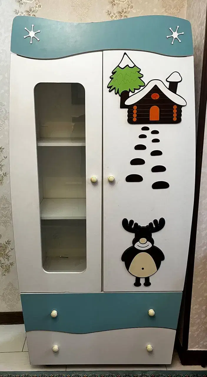 تخت و کمد کودک و نوجوان|تخت و سرویس خواب|کرج, حصارک بالا|دیوار