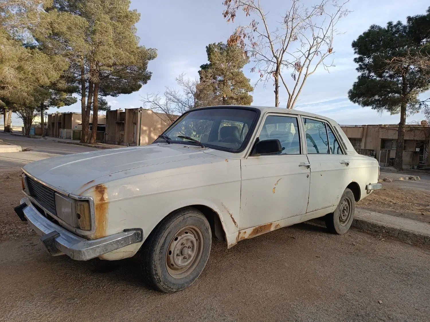 پیکان انژکتور مدل ۸۳|خودرو سواری و وانت|شاهین‌شهر, شهرک ردانی پور|دیوار