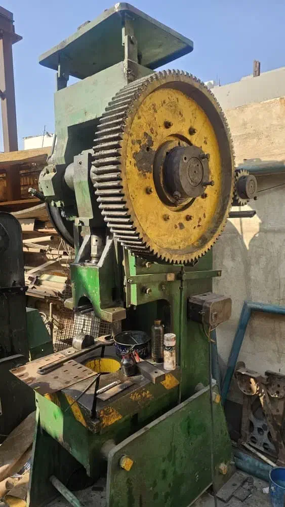 پرس ضربه ایی ۶۰ تن|ماشینآلات صنعتی|رباطکریم, شهرک صنعتی نصیرآباد|دیوار