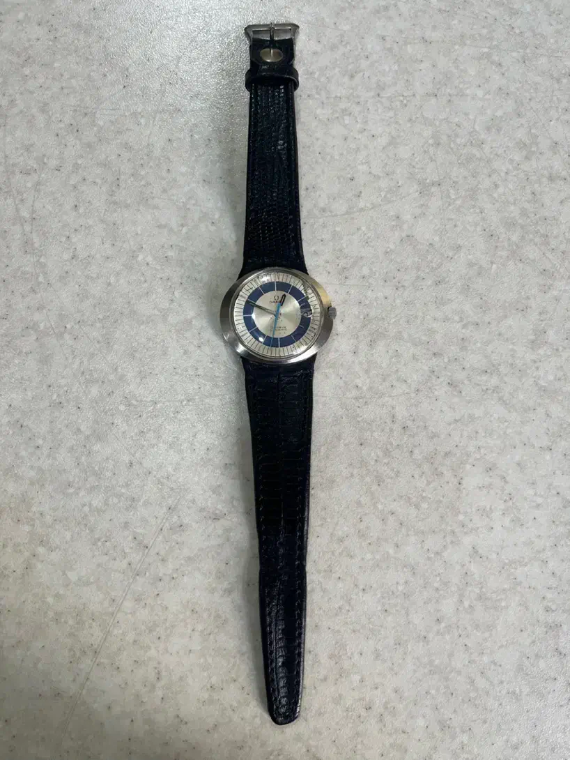 ساعت امگا دینامیک|ساعت|اندیشه, شهرک صدف|دیوار