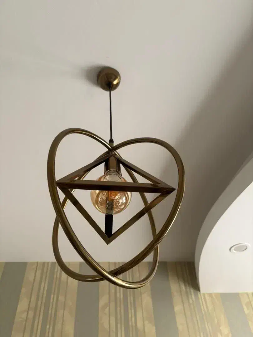 لوستر|لوستر و چراغ آویز|اندیشه, اندیشه فاز ۳|دیوار