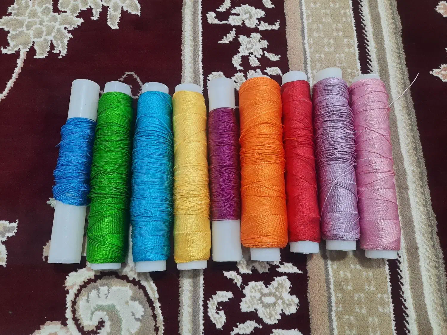 نخ ابریشمی|لوازم خیاطی و بافتنی|اسلامآباد غرب, |دیوار