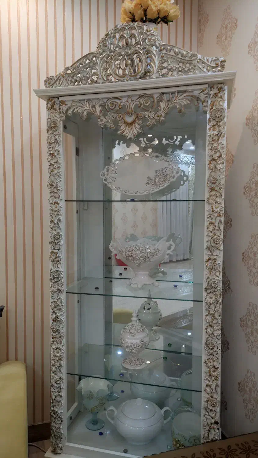 بوفه یا لانه کبوتر|بوفه، ویترین، کنسول|رشت, خمیران زاهدان|دیوار