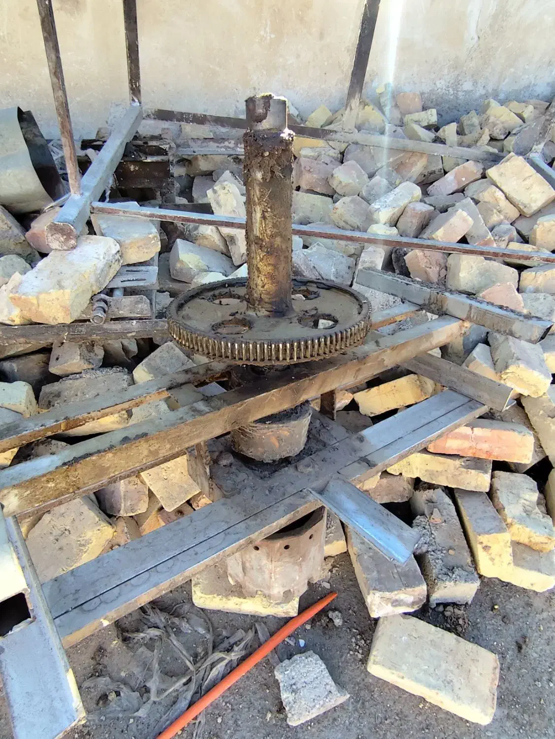 تنور نانوایی گردان مشعل گیربکس دینام|کافی‌شاپ و رستوران|فیروزکوه, |دیوار