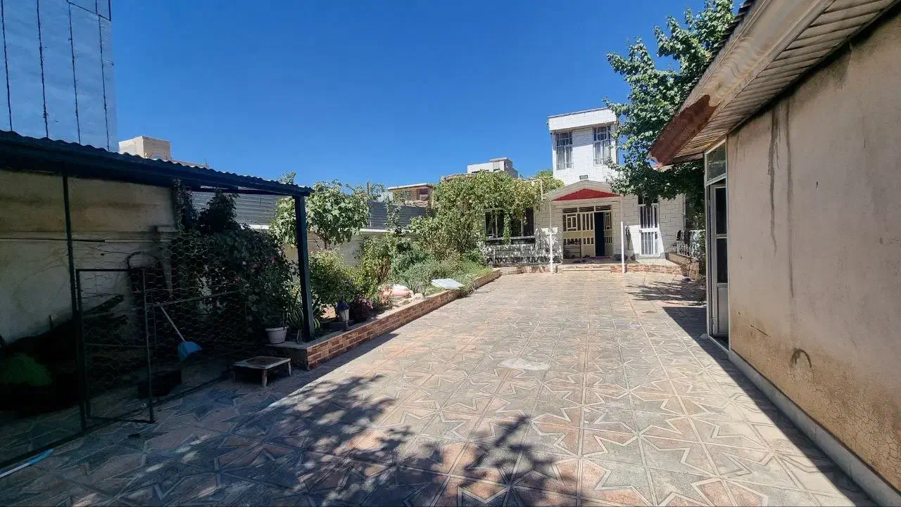 منزل ویلایی ۵۰۰ متر|فروش خانه و ویلا|اسلامآباد غرب, |دیوار