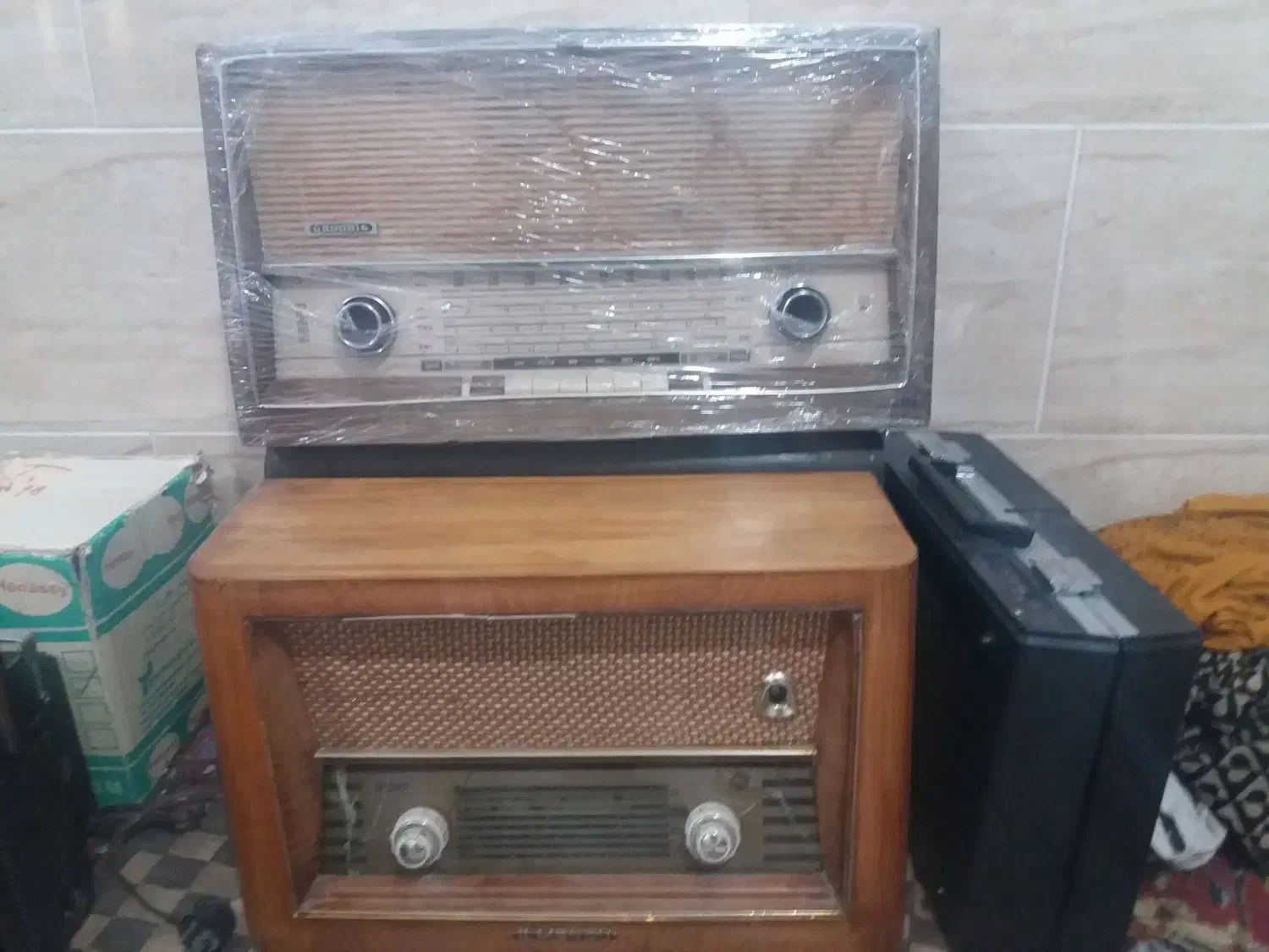 رادیو لامپی|کلکسیون اشیاء عتیقه|اهرم, |دیوار