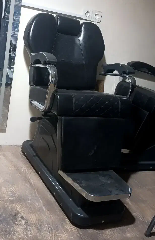 صندلی ارایشگاهی طرح وی ای پی|آرایشگاه و سالن‌های زیبایی|دماوند, گیلاوند|دیوار