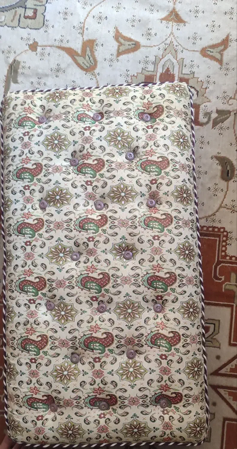۶عدد پشتی دهگلان|پشتی|دهگلان, |دیوار