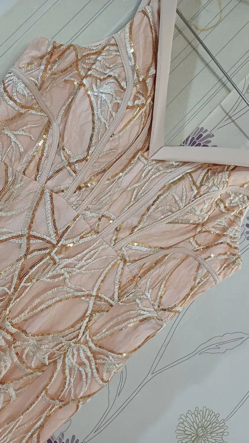 لباس مجلسی|لباس|سبزوار, باهنر|دیوار