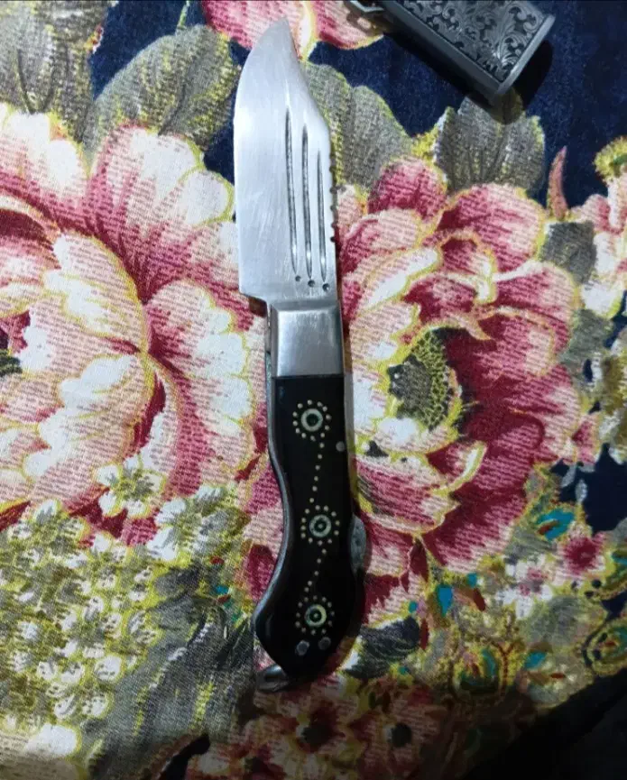 چاقوی بابا|کلکسیون اشیاء عتیقه|اردبیل, |دیوار