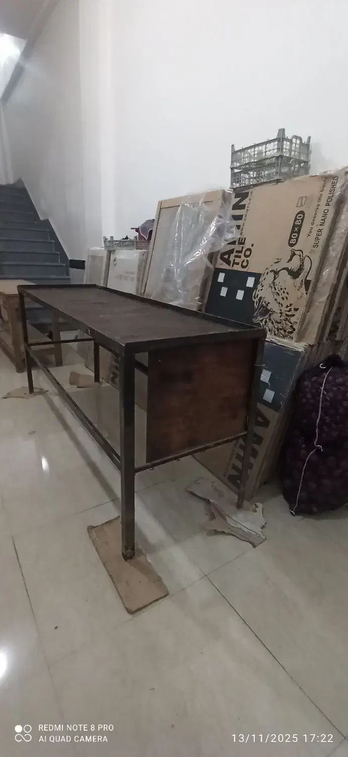 میز فلزی|میز تحریر و کامپیوتر|نقده, |دیوار