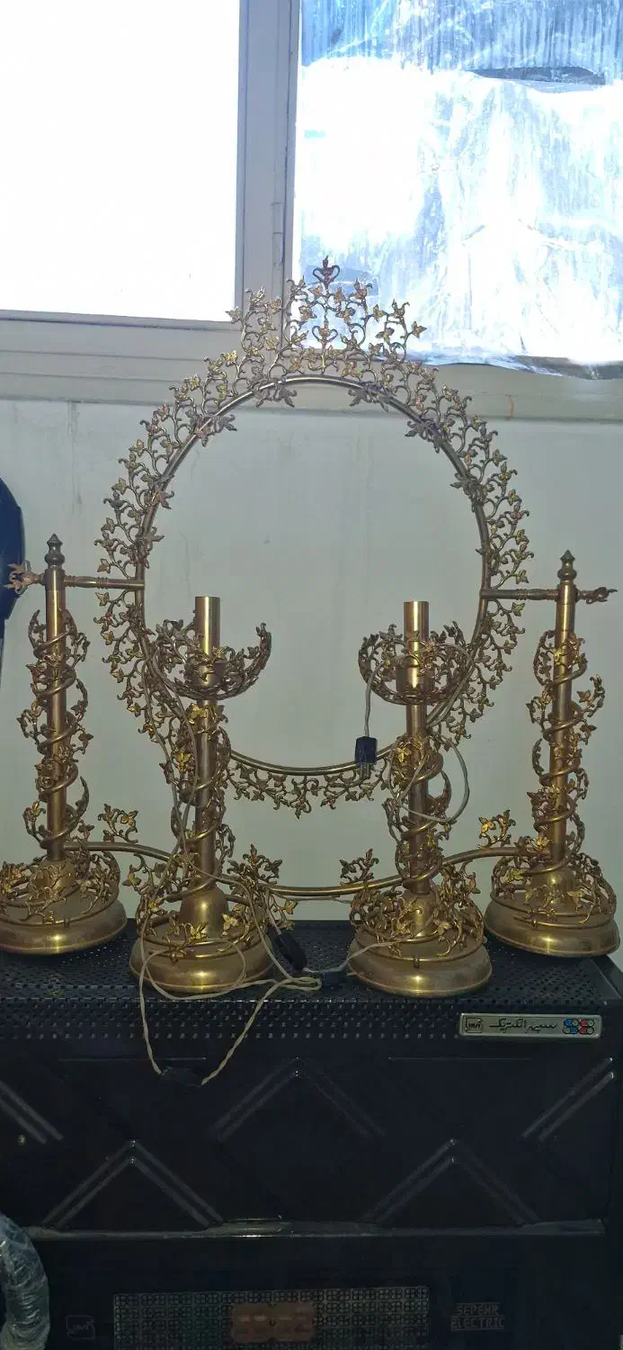 عتیقه|کلکسیون اشیاء عتیقه|اندیشه, اندیشه فاز ۳|دیوار