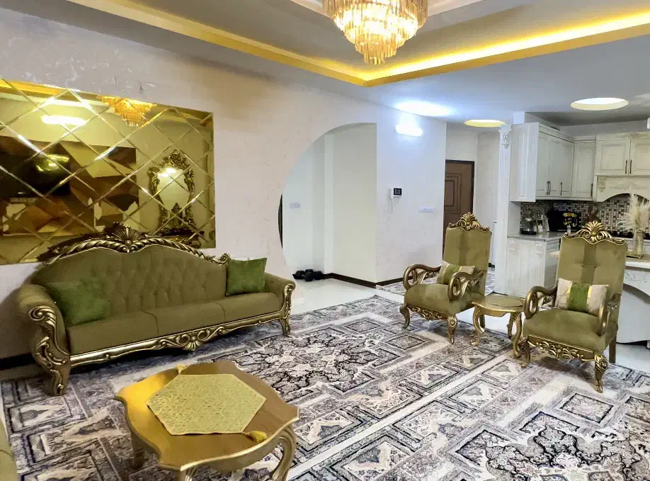 مبل نیمه سلطنتی ۸نفره همراه با تخت دونفره|مبلمان خانگی و میز عسلی|شیروان (خراسان), |دیوار
