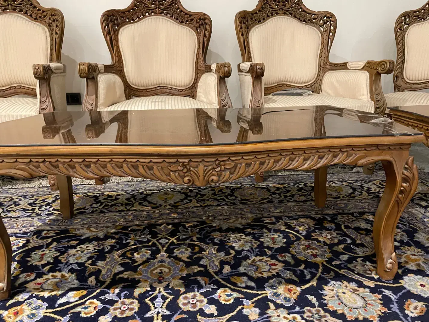 مبل استیل تمام چوب کنده کاری شده اصل|مبلمان خانگی و میز عسلی|تهران, اختیاریه|دیوار