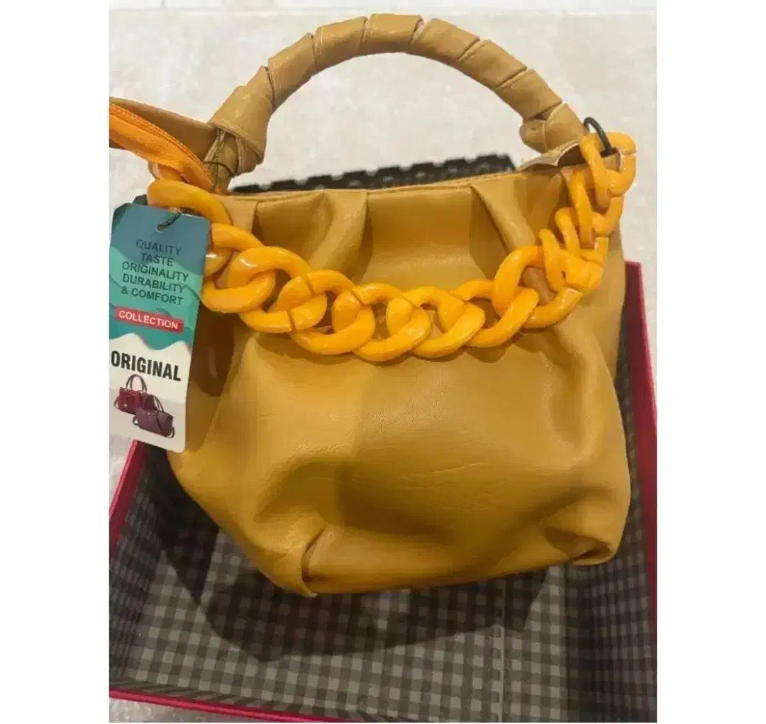 کیف خردلی جا دار نونو اصلا استفاده نشده حتا یک بار|کیف، کفش، کمربند|اراک, |دیوار