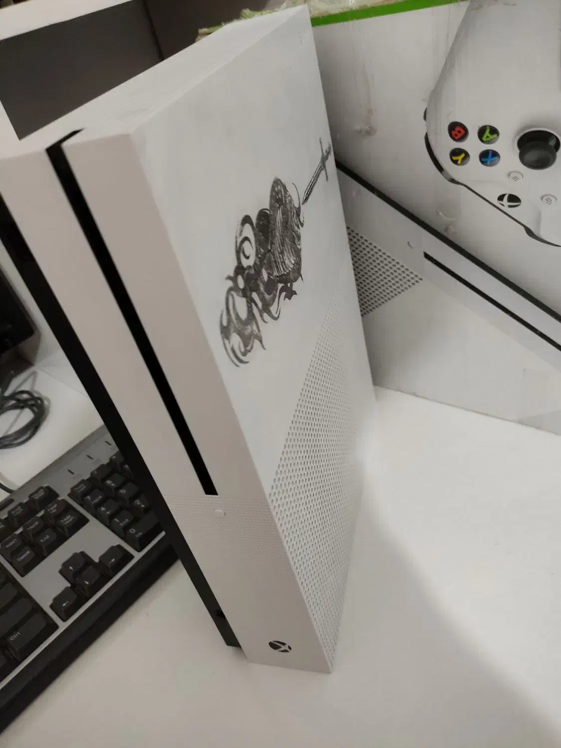 ایکس باکس وان اس دو دسته|کنسول، بازی ویدئویی و آنلاین|پرند, فاز ۶|دیوار