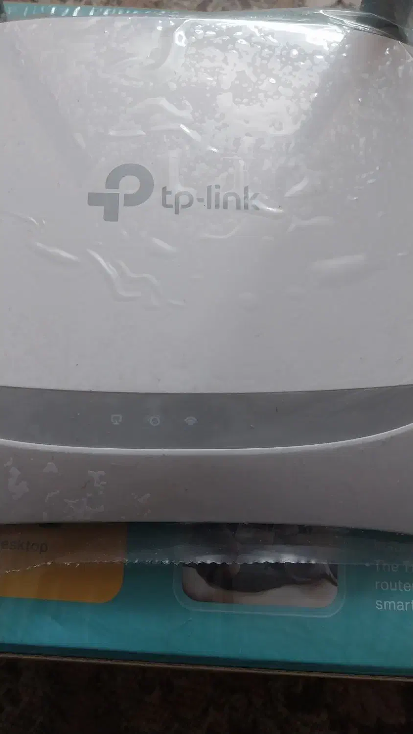 مودم روترکاملا نو هنوز تو برق نخورده|مودم و تجهیزات شبکه|صدرا-فارس, فاز ۱|دیوار