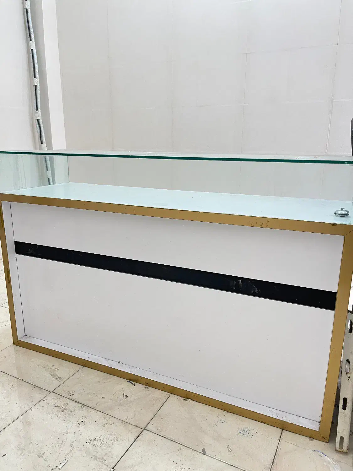 میز ویترینی|بوفه، ویترین، کنسول|برازجان, |دیوار