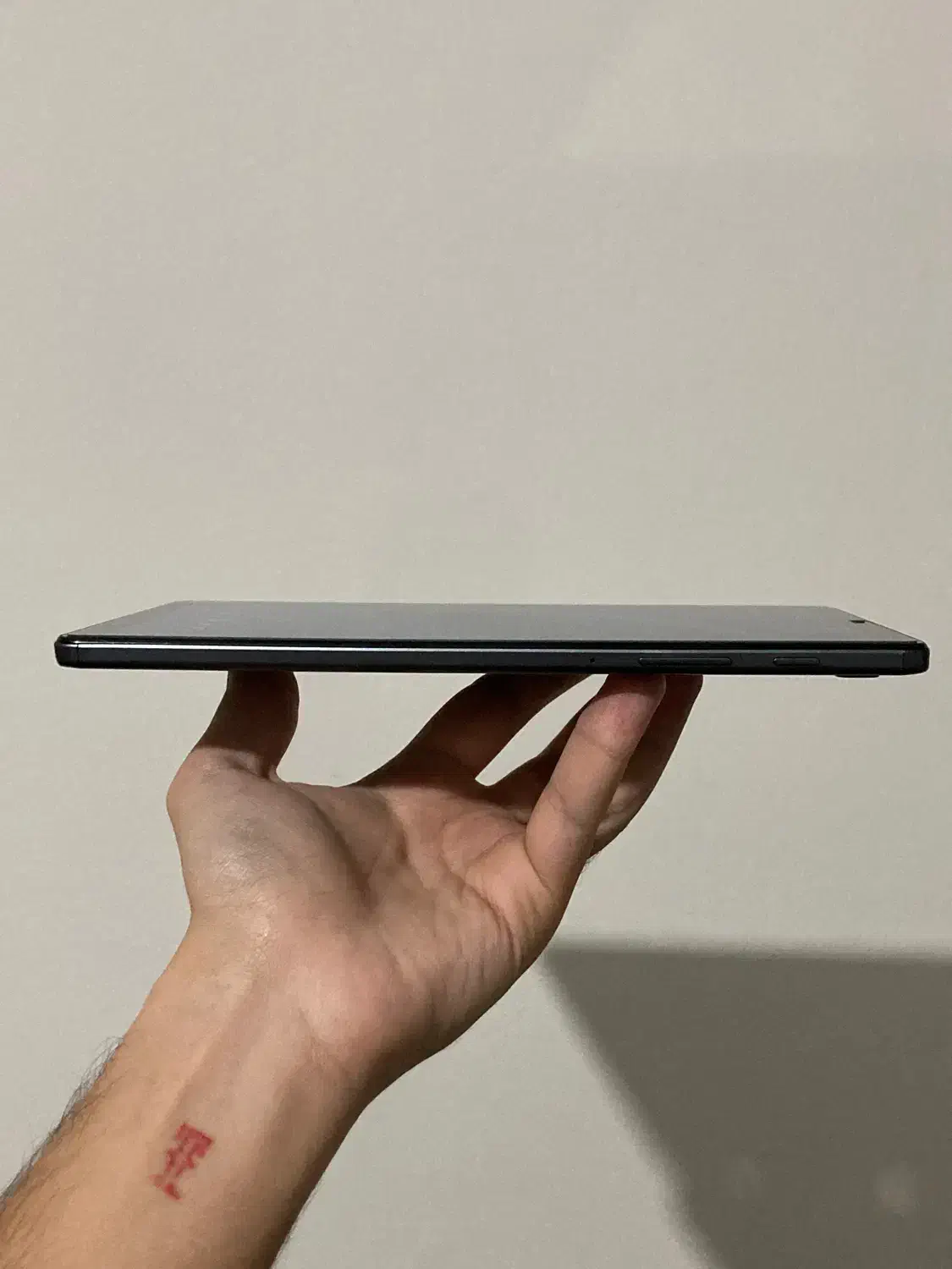 تبلت سامسونگ A7|تبلت|اندیشه, اندیشه فاز ۱|دیوار