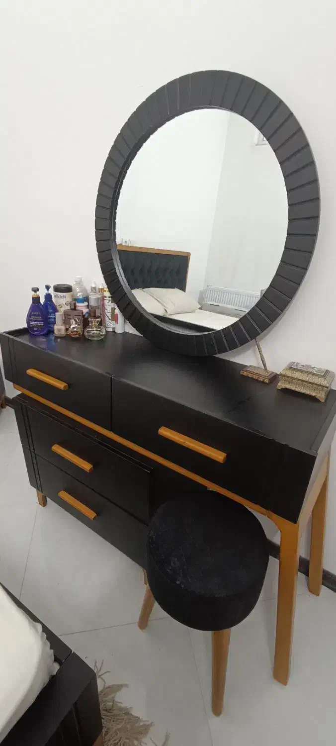 میزآرایش، پاتختی|تخت و سرویس خواب|بیرجند, |دیوار