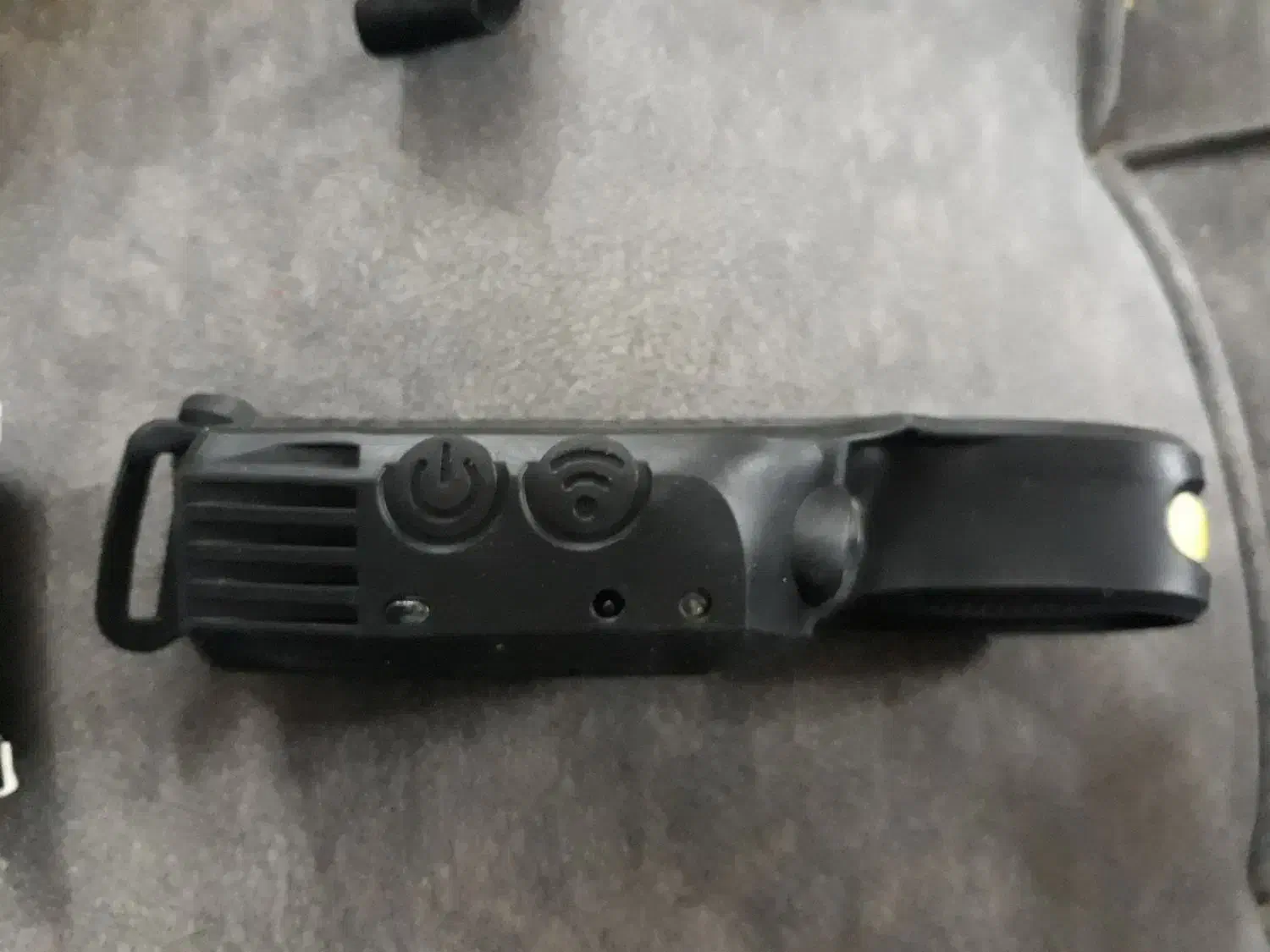 چراغ قوه کوچیک و پیشونی بند هدلایت پیکنیک و..|لامپ و چراغ|شیروان (خراسان), |دیوار