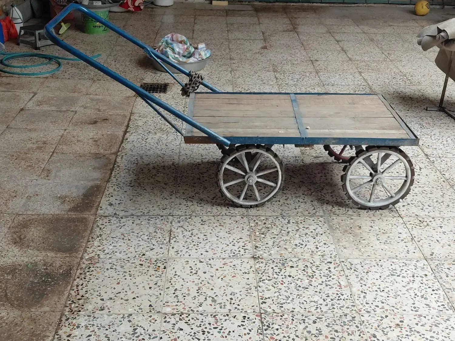 گاری هشت پر|ابزارآلات|کارون, |دیوار