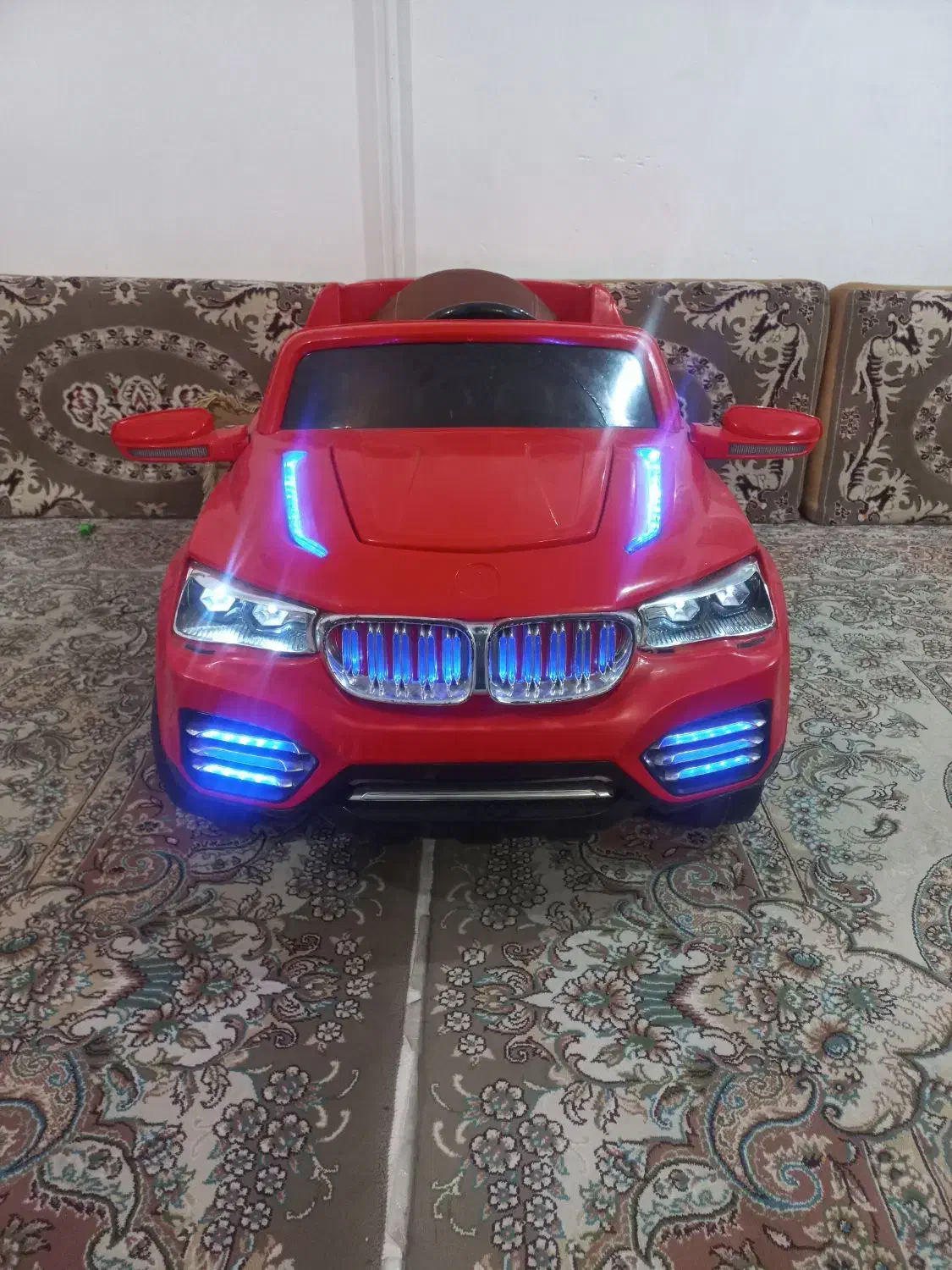 ماشین شارژی|اسباب‌بازی بچه|کرمانشاه, |دیوار