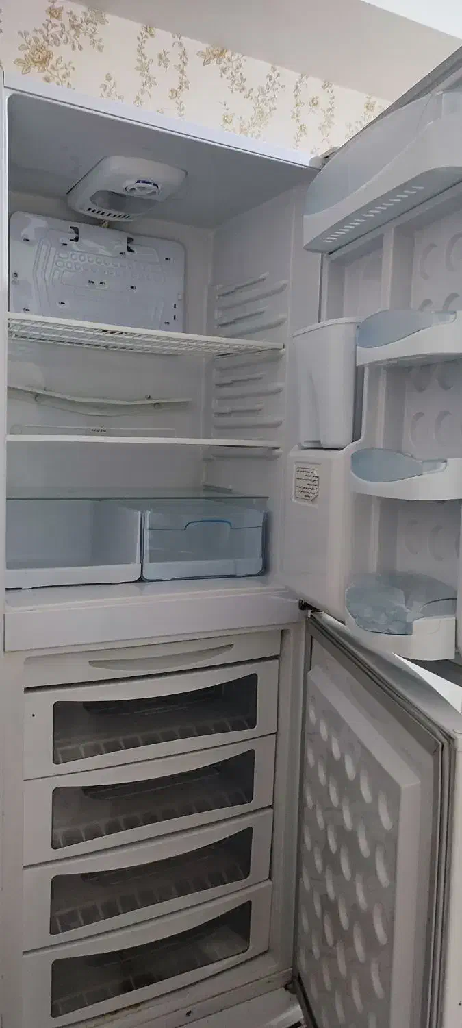 یخچال دو در بالا پایین|یخچال و فریزر|سهند, |دیوار