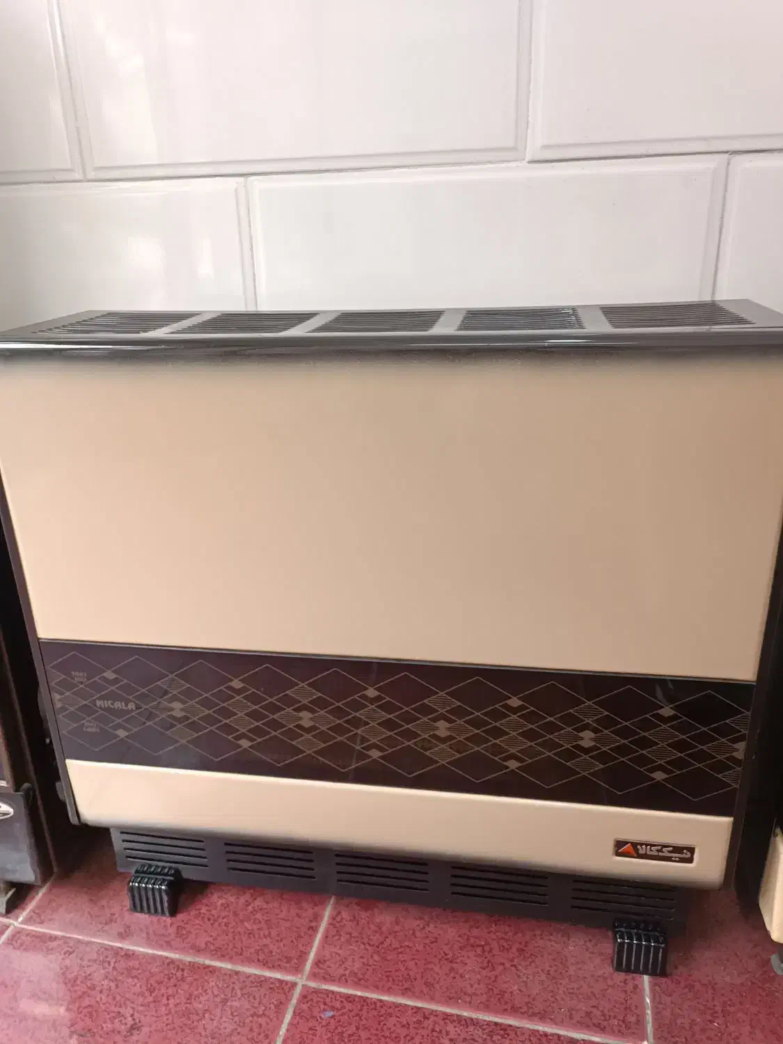 بخاری نیک کالا و دوعددبدون دودکش|بخاری، هیتر، شومینه|بروجرد, |دیوار