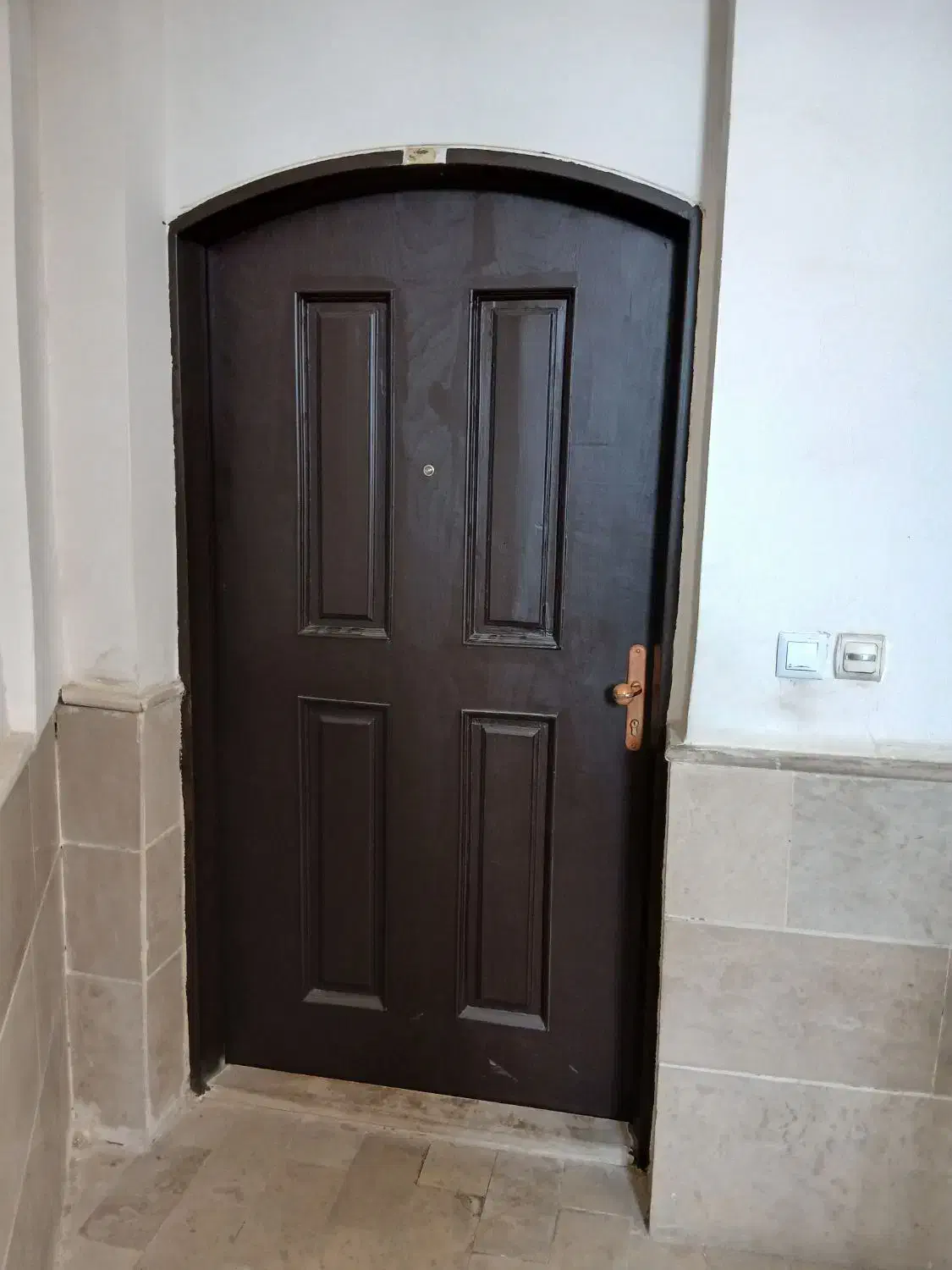 واحد تمیز غرق در نور ۱۸ ماه رهن به قیمت ۱۲ ماه رهن|اجارهٔ آپارتمان|قم, پردیسان|دیوار