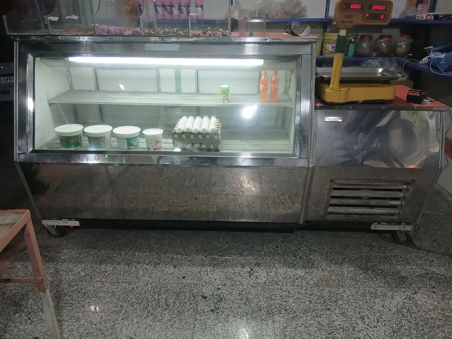 یخچالویترینیتماماستیلنگیر|فروشگاه و مغازه|خمینیشهر, |دیوار