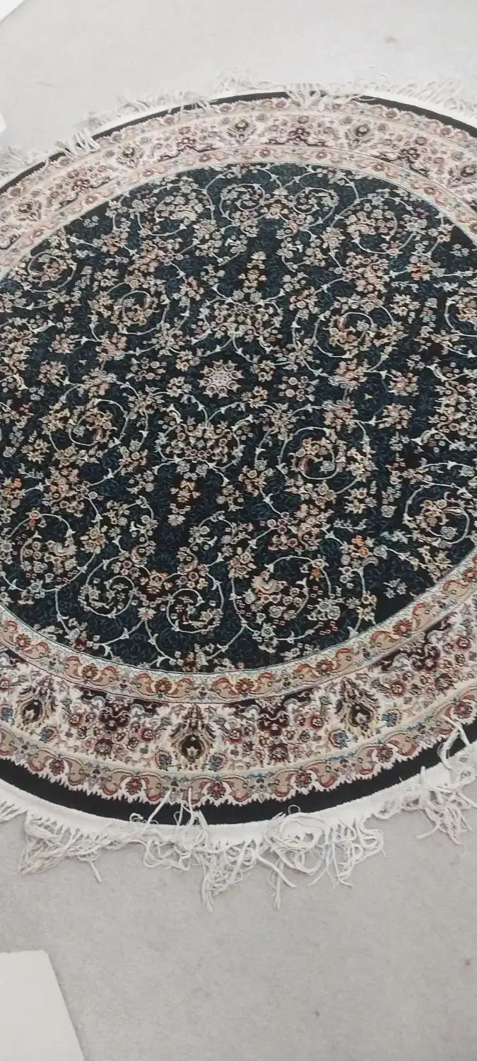 فرش یک نیم در یک نیم|فرش|ری, صالح‌آباد شرقی|دیوار