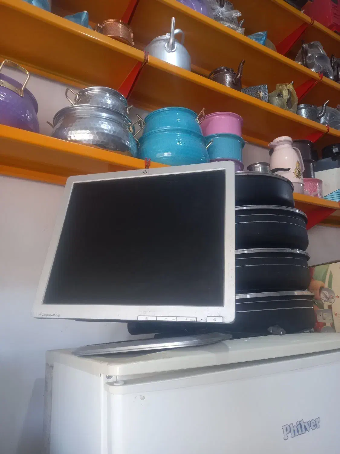 مانیتور ۱۷ اینچ|قطعات و لوازم جانبی رایانه|همدان, |دیوار