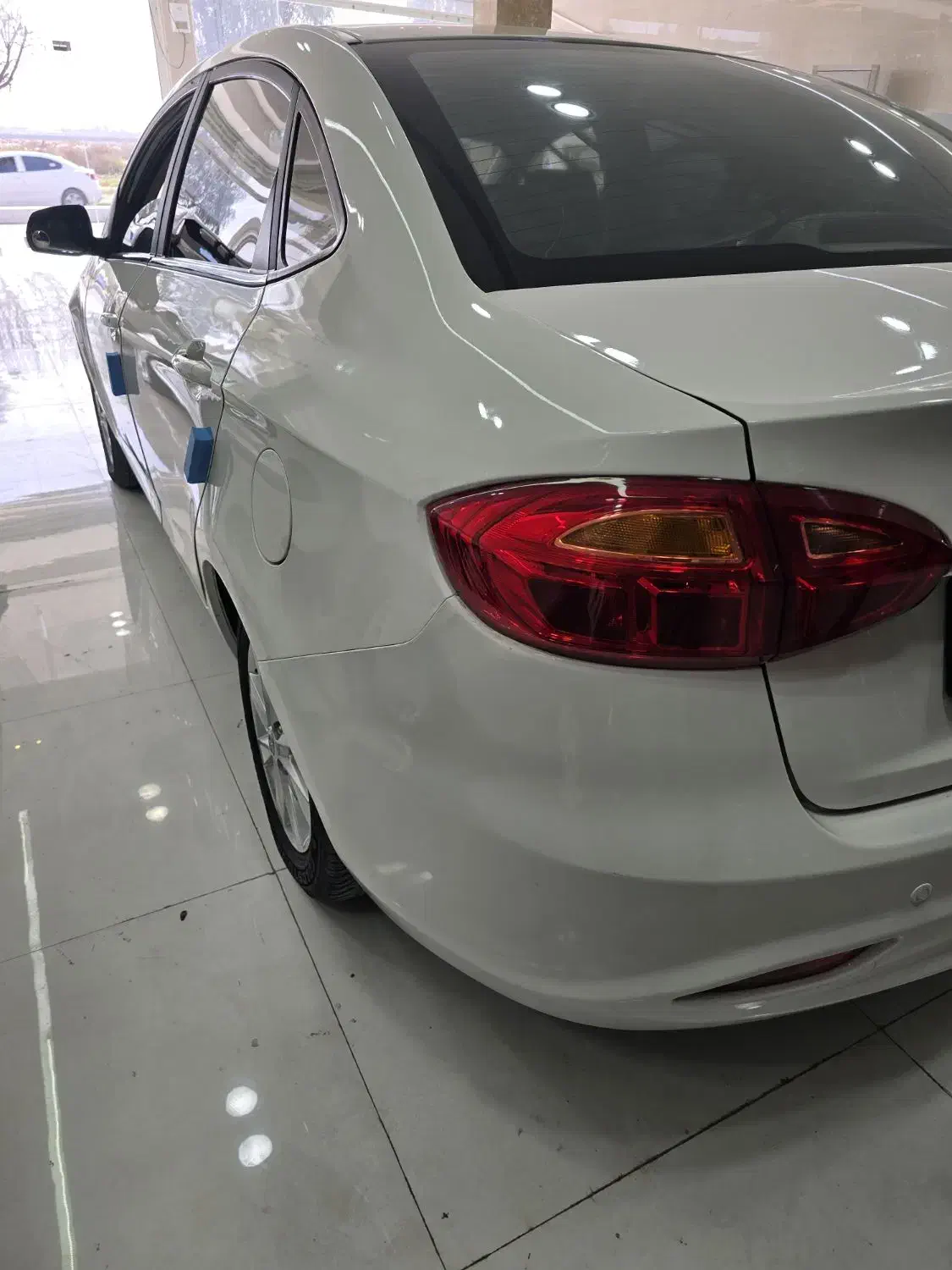 جک J4 مدل ۹۹ سفید اتومات|خودرو سواری و وانت|بوشهر, |دیوار