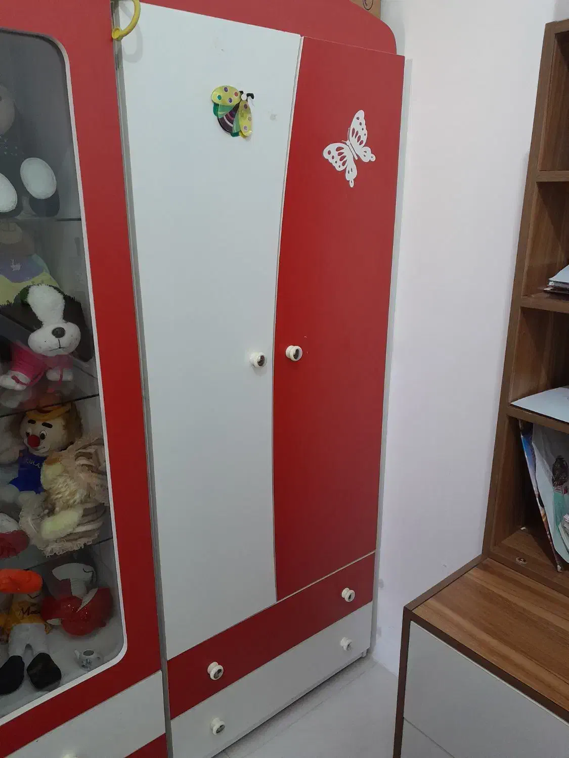 تخت و کمد|اسباب و اثاث بچه|اصفهان, دوطفلان|دیوار