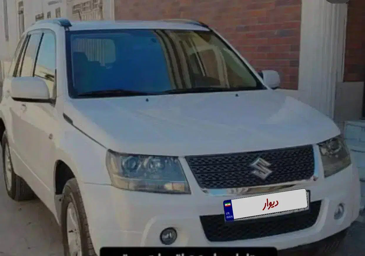 خریدار سوزوکی ویتارا ۲۴۰۰|خودرو سواری و وانت|تهران, محمودیه|دیوار