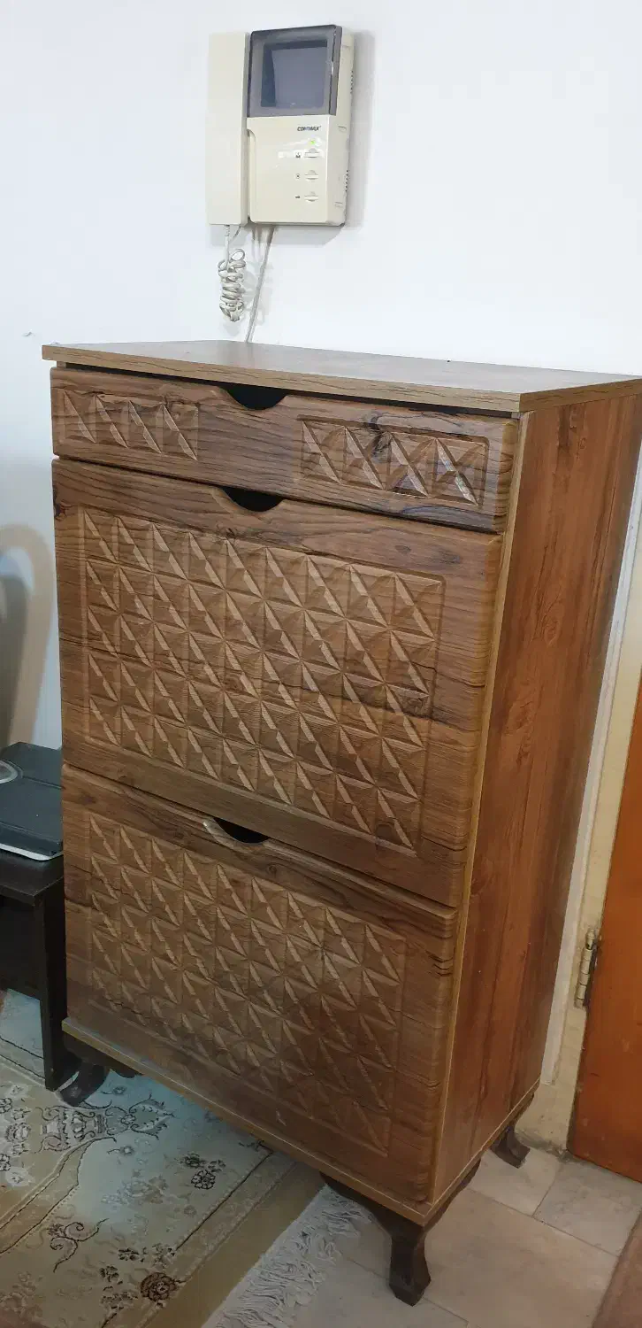 جاکفشی ومیز زیر تلویزیون|میز تلویزیون|تهران, سازمان برنامه جنوبی|دیوار