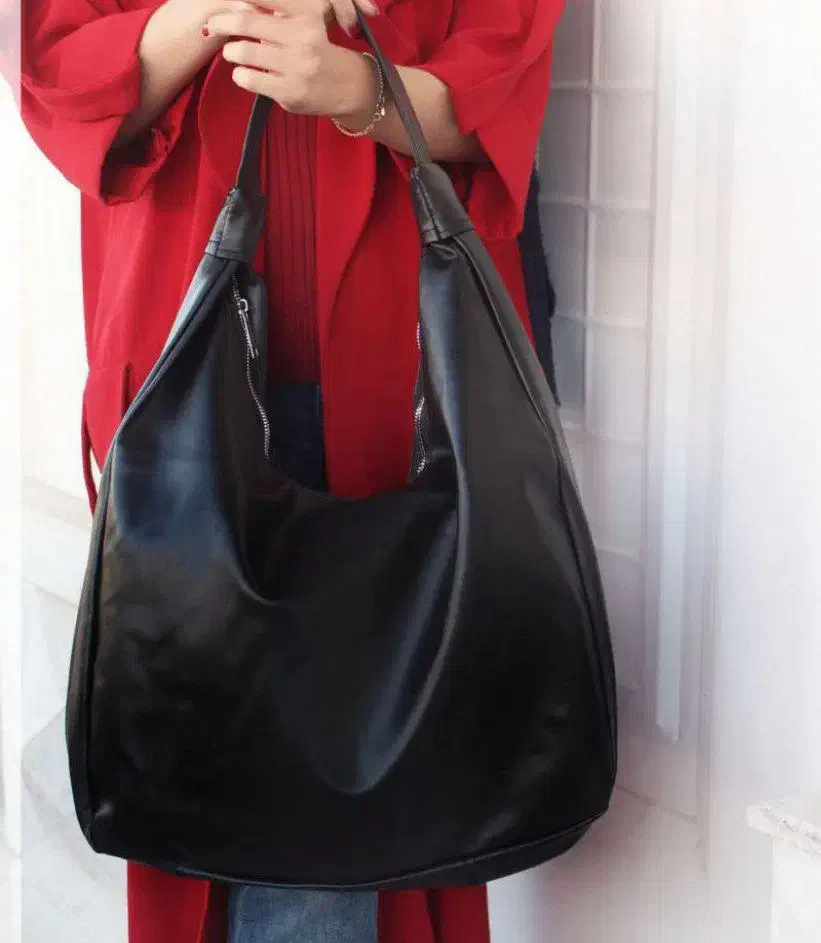 کیف،وکفش|کیف، کفش، کمربند|تربتحیدریه, باغ ملی|دیوار