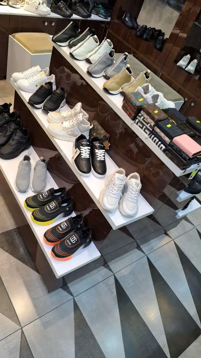 میز ۵ طبقه هایگلاس|میز و صندلی غذاخوری|تبریز, |دیوار