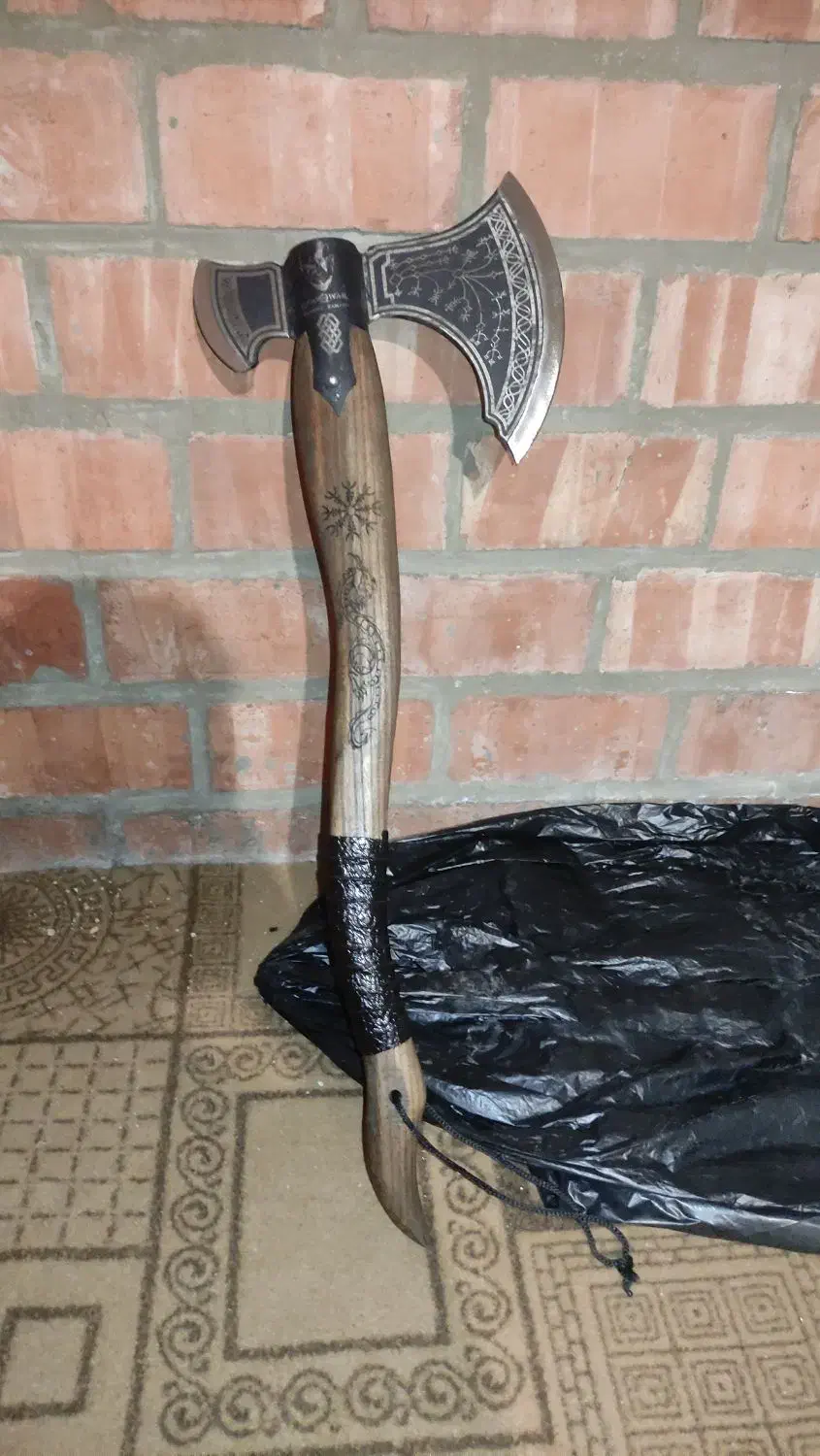 تبر گاد آف وار همون کریتوس خودمون|کلکسیون و سرگرمی|نمین, |دیوار