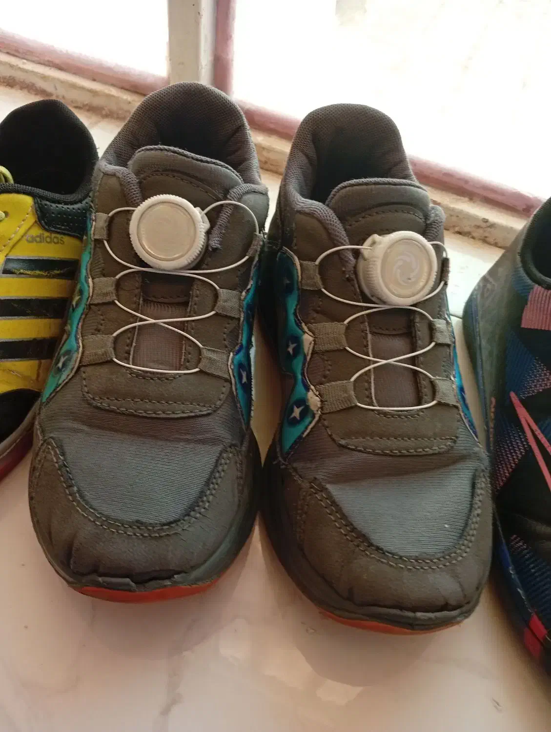 کفش های پسرانه سالم و درحد نو|کفش و لباس بچه|یاسوج, |دیوار