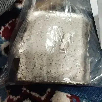 تخته ۲۰۰ مثقالی نقره ۹۹|جواهرات|کرمان, |دیوار